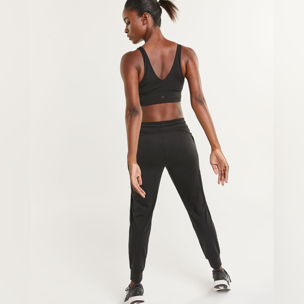 ✨ Hyba by Reitmans Performance Ankle Joggers | Black | Size M | Like New - Picture 9 of 10